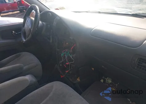 2002 Nissan Quest Gxe z USA, uszkodzony, nr VIN 4N2ZN15TX2D809502